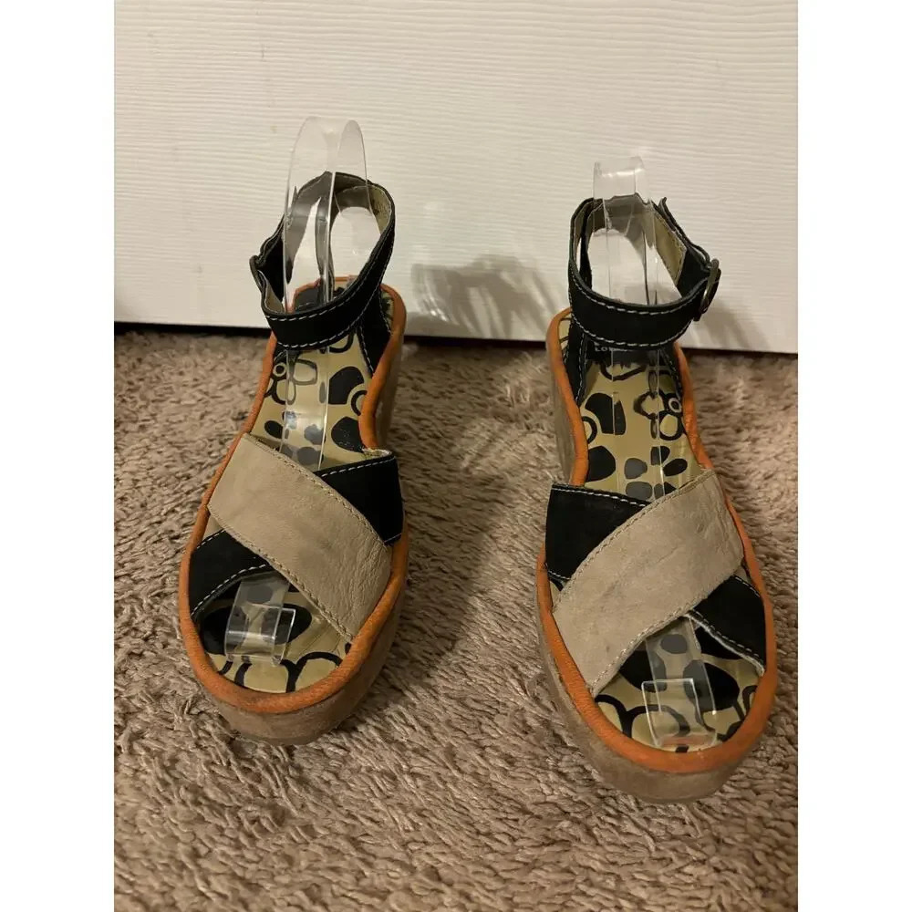 Fly London Pati tan black suede leather wedge platform sandal sz 7-7.5 - Picture 3 of 14